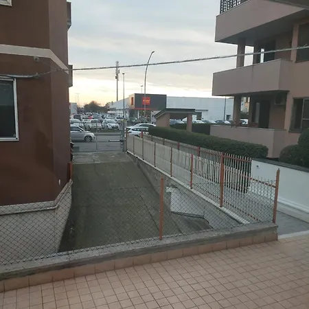 Casa Enna 皮亚琴察